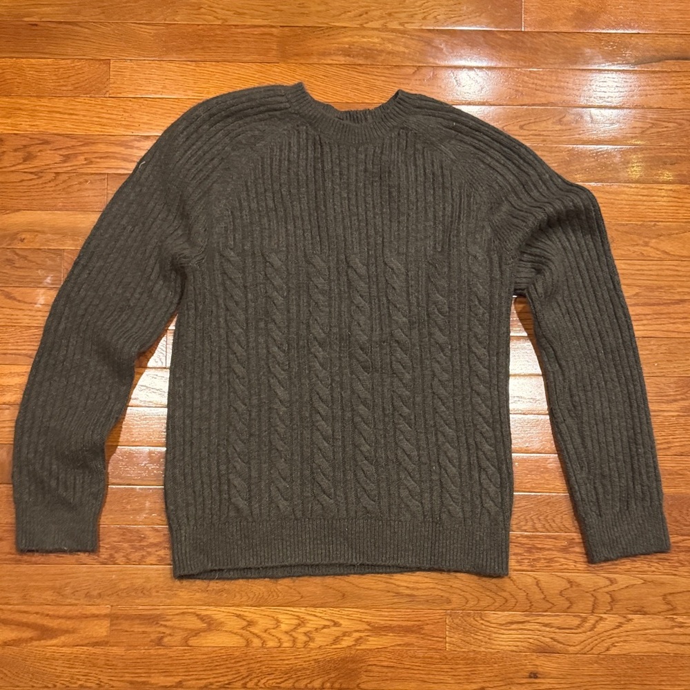 Express Men's Dark Green Crewneck Sweater